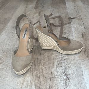 Steve Madden Woven Wedge